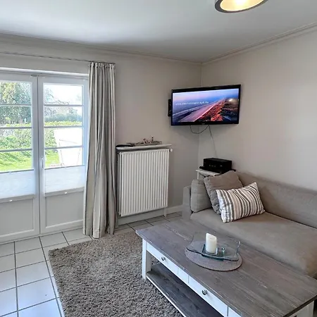 Haderslebener Str 4b *